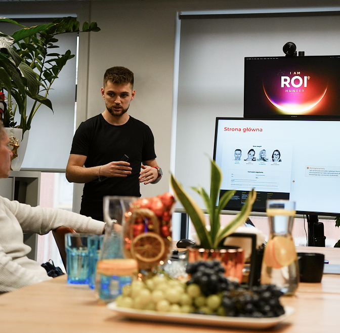 Szczesliwy pracownik roxartu